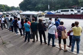 jeepney-commuters-quezon-city-july-5-2018-005.jpg