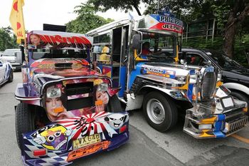 met1-modernized-jeepney-michael-varcas_2019-07-15_20-52-12.jpg